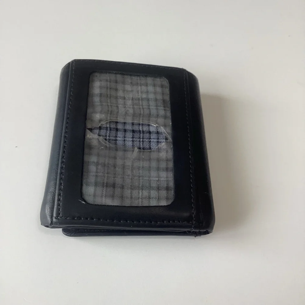 Eddie Bauer Black Leather trifold Wallet